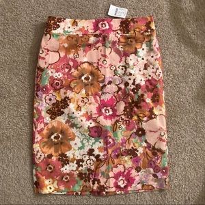 COPY - Pink floral J. Crew flowers pencil skirt z…